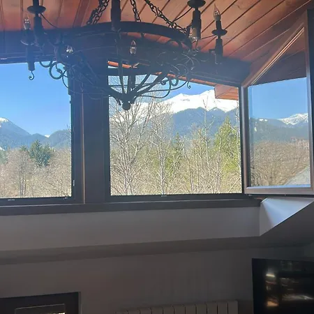 公寓 2 Bedroom Ski-side Loft Pool & Balconies Mountain Views 班斯科