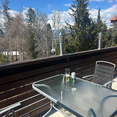 公寓 2 Bedroom Ski-side Loft Pool & Balconies Mountain Views