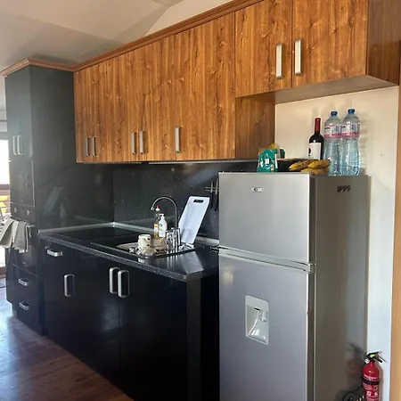 2 Bedroom Ski-side Loft Pool & Balconies Mountain Views *