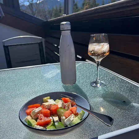 公寓 2 Bedroom Ski-side Loft Pool & Balconies Mountain Views