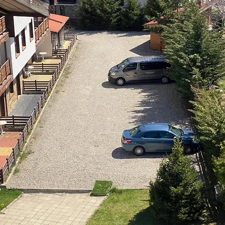 公寓 2 Bedroom Ski-side Loft Pool & Balconies Mountain Views